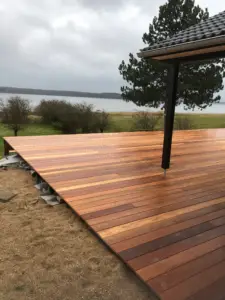 Træterrasse med niveauforskel 1